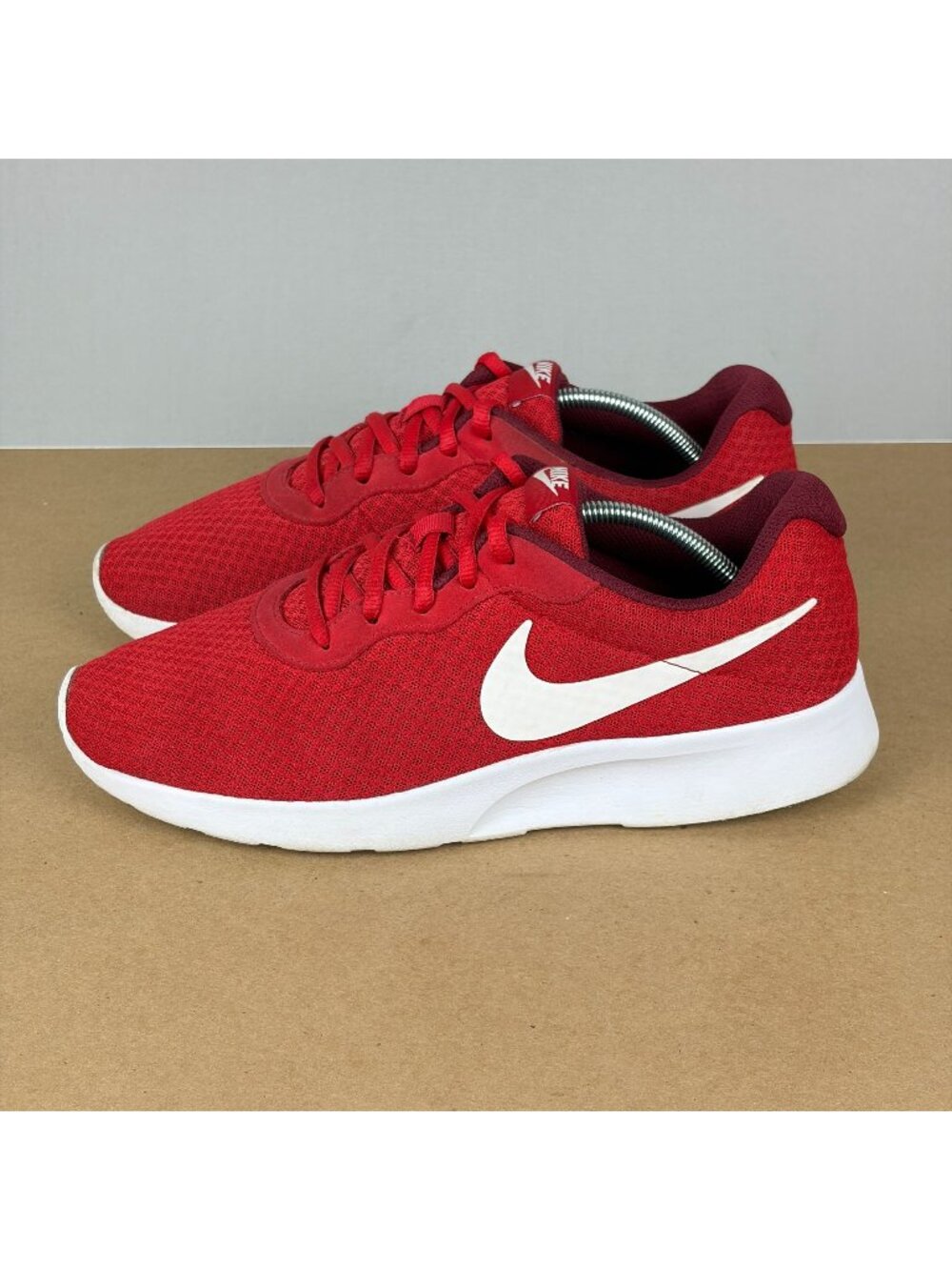 Nike Tanjun Mesh Athletic Running Shoes Mens 9 Red White Low Top Lace Up